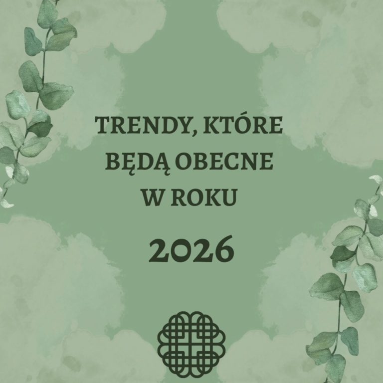 ✨️Nowy Rok niesie ze sobą świeżą energię i nowe tempo... Według kalendarza chińskiego wkrótce, bo już 17 lutego, wejdziemy w Rok Konia. To czas ruchu, wolności i odwagi w podążaniu własną ścieżką. 

✨️W trendach lifestyle coraz mocniej wybrzmiewa potrzeba prostoty, równowagi, powrotu do natury, autentyczności i życia w zgodzie ze sobą. Stawiamy na codzienność, która nas wspiera: uważne rytuały, zdrowe wybory, naturalne przestrzenie i aktywność, która daje radość, a nie presję. Coraz większe znaczenie ma jakość nie ilość, która przenosi się na wszystkie aspekty życia, od budowania relacji po codzienne czynności. 

✨️Rok Konia sprzyja zmianom, rozwojowi i wyjściu ze strefy komfortu, ale na własnych zasadach. To idealny moment, by ruszyć naprzód z lekkością, słuchając intuicji i głębokich potrzeb. To rok odwagi w byciu sobą, redefiniowania priorytetów i tworzenia przestrzeni na to, co naprawdę ma znaczenie.

✨️W roku 2026 będziemy stawiać na rozwiązania, które są nie tylko modne, ale też funkcjonalne i długofalowe. Obecne będzie podejście „slow” oraz dążenie do balansu między odpoczynkiem a pracą, ciałem a głową oraz życiem online i offline. 

✨️Nowy Rok przynosi świeże spojrzenie na codzienność. Mniej pośpiechu, więcej uważności. Mniej „muszę”, więcej „chcę”. Dobrostan przejawiający się w minimalistycznym ale aktywnym życiu, prostym i naturalnym jedzeniu, większej obecności i kontakcie ze sobą.

✨️Niech ten rok będzie o dobrych i mądrych trendach, które zostaną z nami na dłużej. 
Bądźmy zdrowi, radujmy się z małych rzeczy, doceńmy to co mamy…

✨️Wszystkiego dobrego dla Was w 2026 Roku🍀💫❤️🙌

#nowypoczątek #nowyrok #nowajakość
#nowe #nowyroknumerologiczny